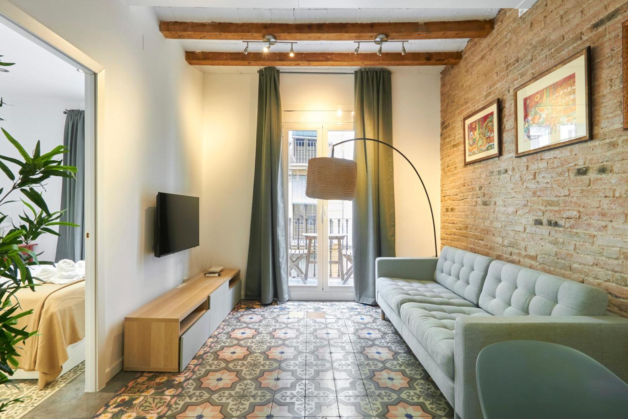 64 Apartment In A Typical Barcelona'S Old Building ภายนอก รูปภาพ
