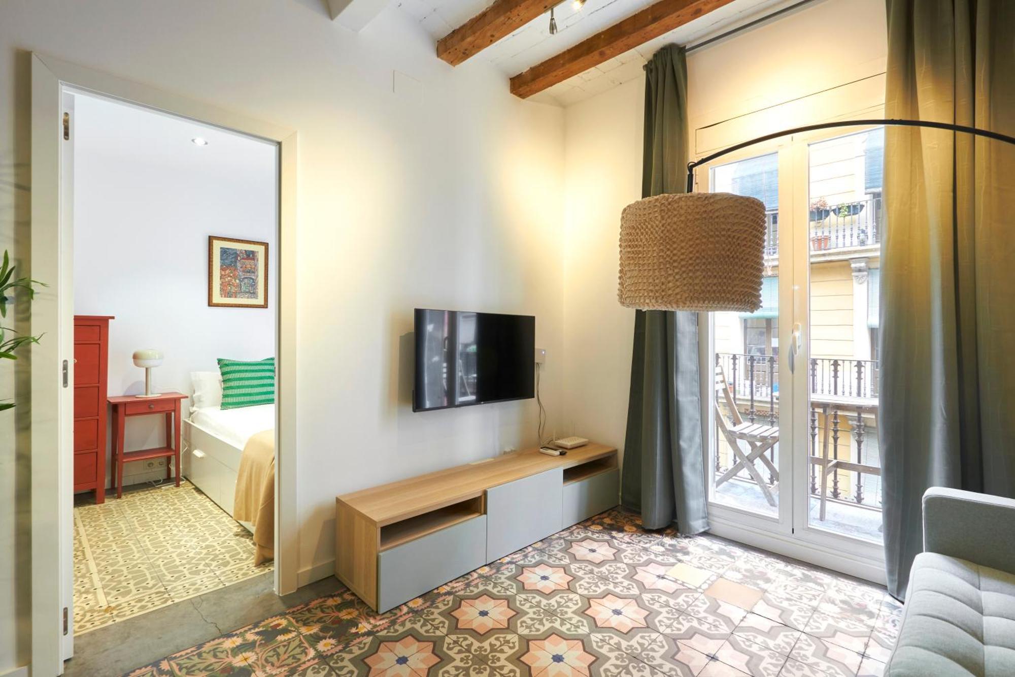 64 Apartment In A Typical Barcelona'S Old Building ภายนอก รูปภาพ
